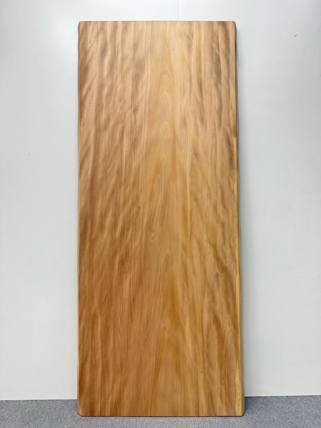 索羅門檜木一枚板